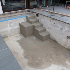 S03-Die-Treppe-ist-fertig.jpg