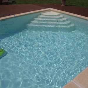 N00-7-Poolreiniger-bei-der-Arbeit.jpg