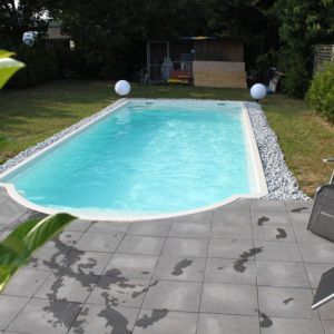 N09-Das-Becken-ist-in-Betrieb.jpg