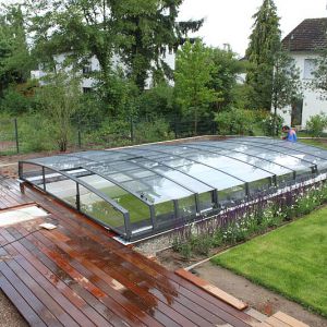 5. Die Alukov Schiebeueberdachung Imperia Neo Light wird montiert..jpg